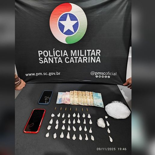 Casal é preso por tráfico de drogas e posse de munição em SMO