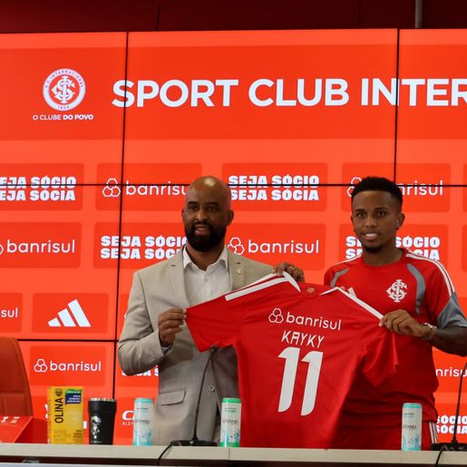 Kayky promete ajudar a "colocar o Inter onde merece" e revela preferência no ataque