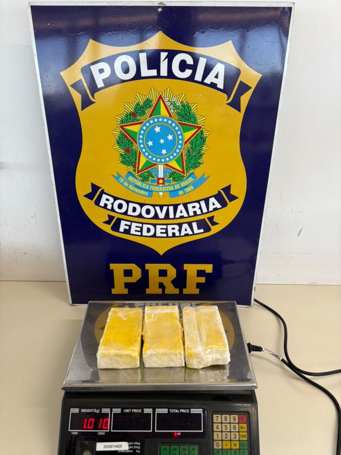 PRF apreende cocaína e prende dois na BR 163, em Guaraciaba
