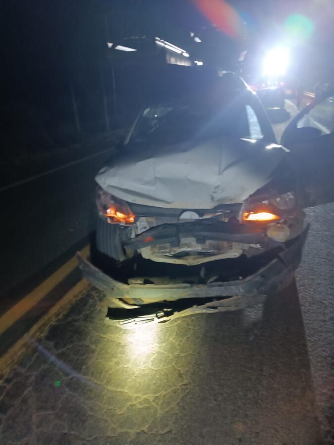 Colisão entre carros deixa duas pessoas feridas na BR-280, em Dionísio Cerqueira