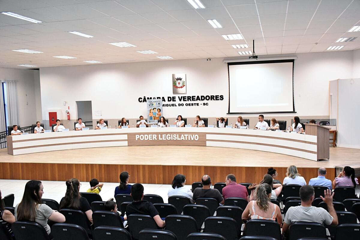 Eleição do Parlamento Jovem de SMO tem 31 candidatos inscritos