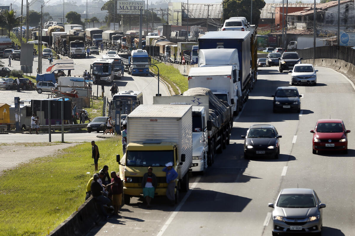 Após longas reuniões, governo e relator fecham acordo sobre MP do Frete