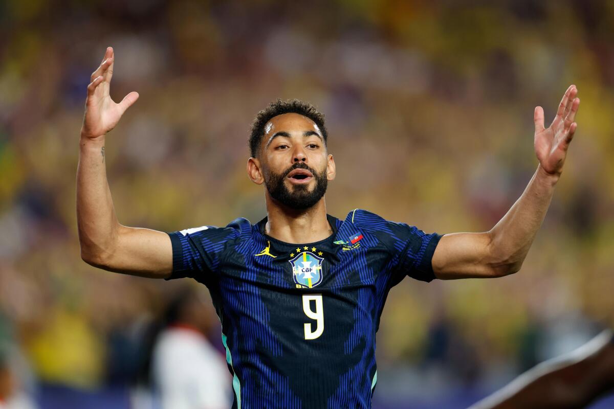 Brasil resolve o jogo no primeiro tempo e vence o Haiti na onda de Matheus Cunha