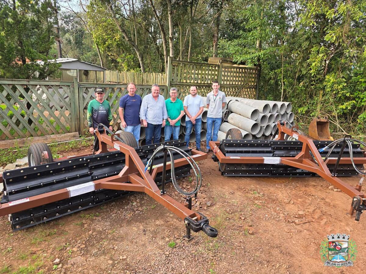 São João do Oeste amplia equipamentos agrícolas para uso dos agricultores