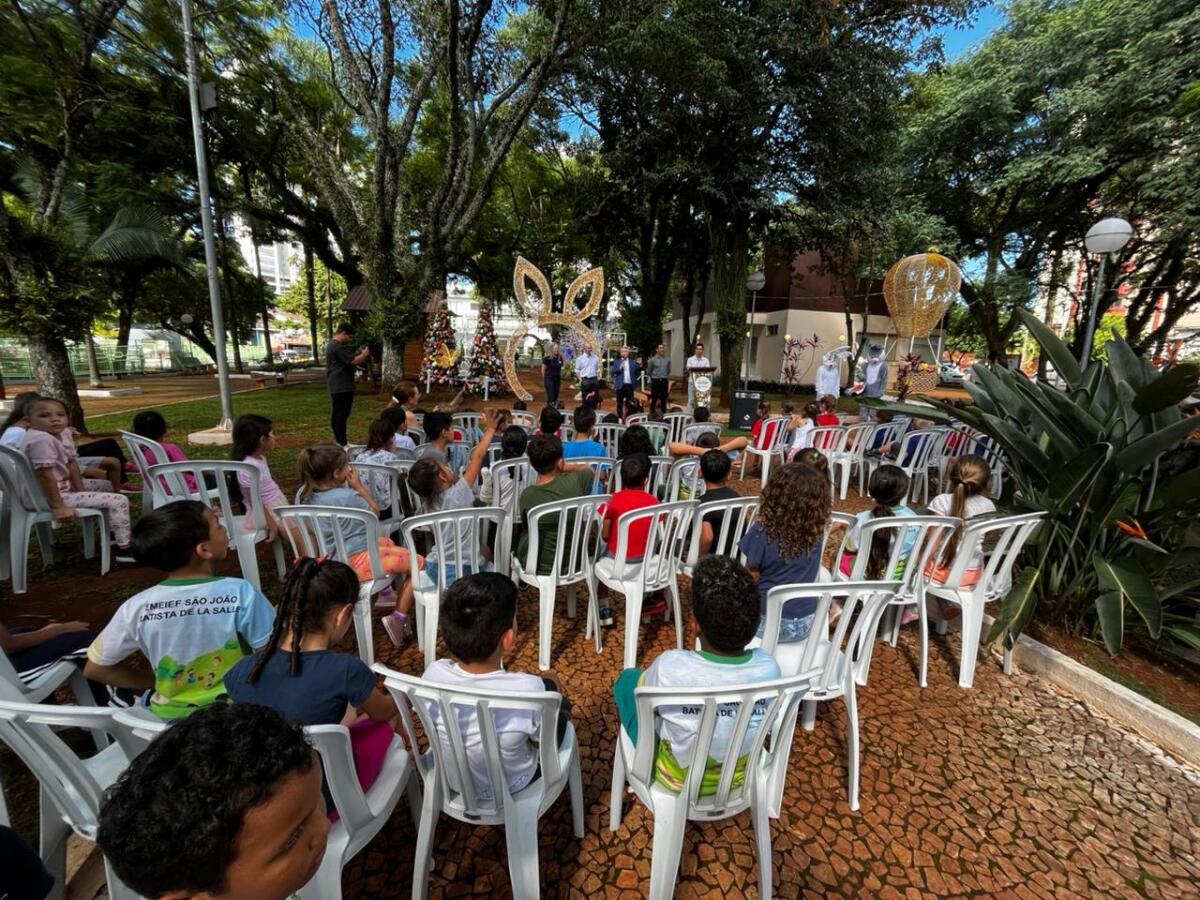 SMO abre programação de Páscoa com nova decoração na Praça Central