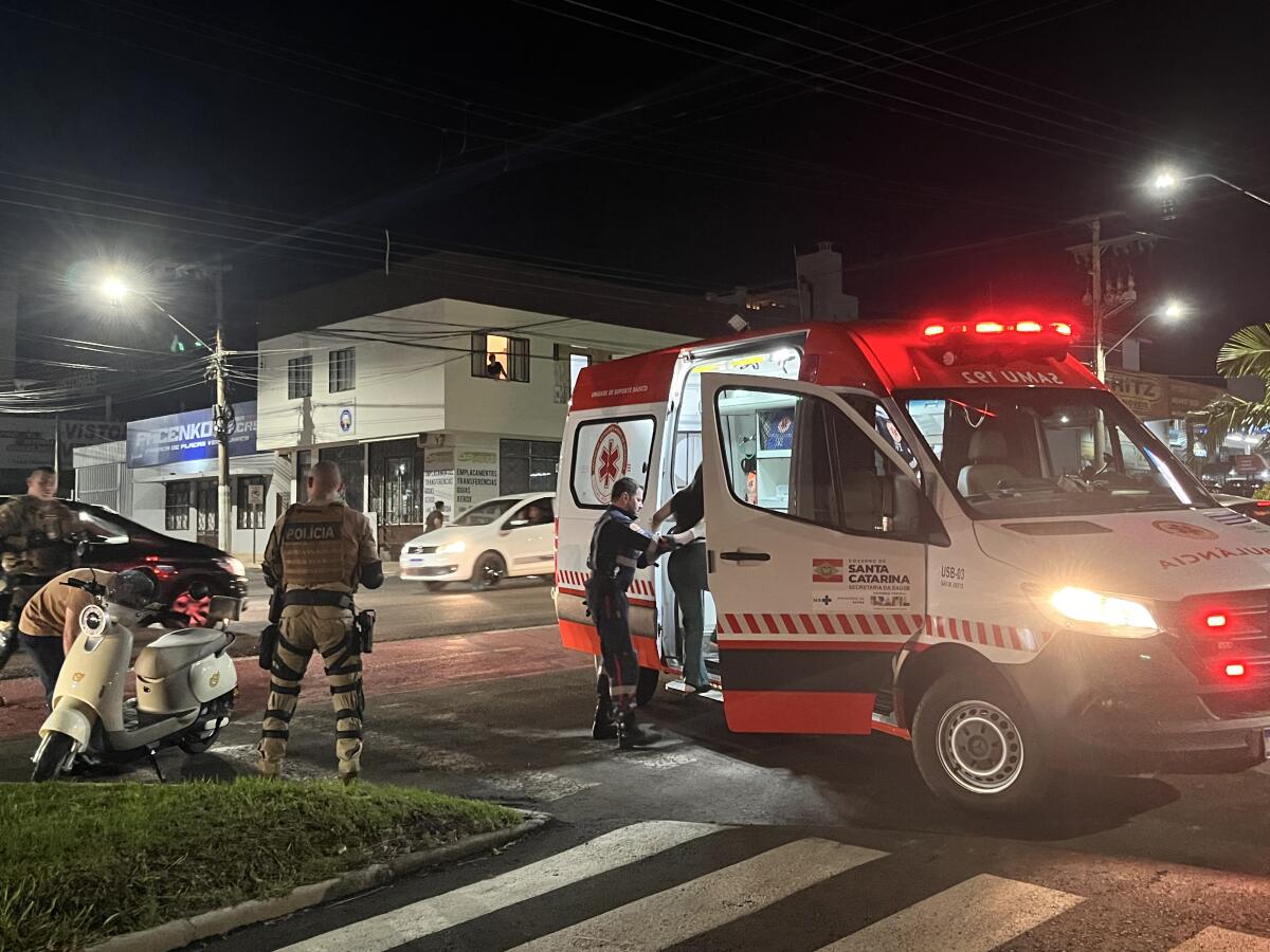Mulher é atropelada no Centro de São Miguel do Oeste