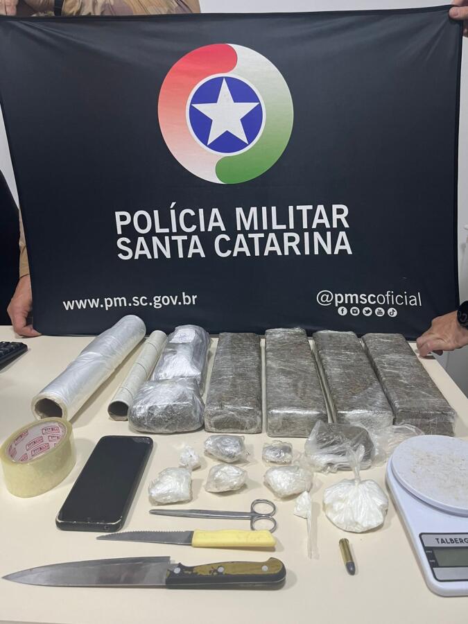 PM apreende mais de 3 kg de drogas e prende cinco pessoas no interior de Iraceminha