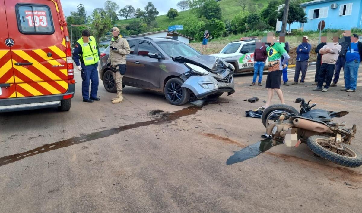 Motociclista fica ferido em colisão com carro em Tunápolis