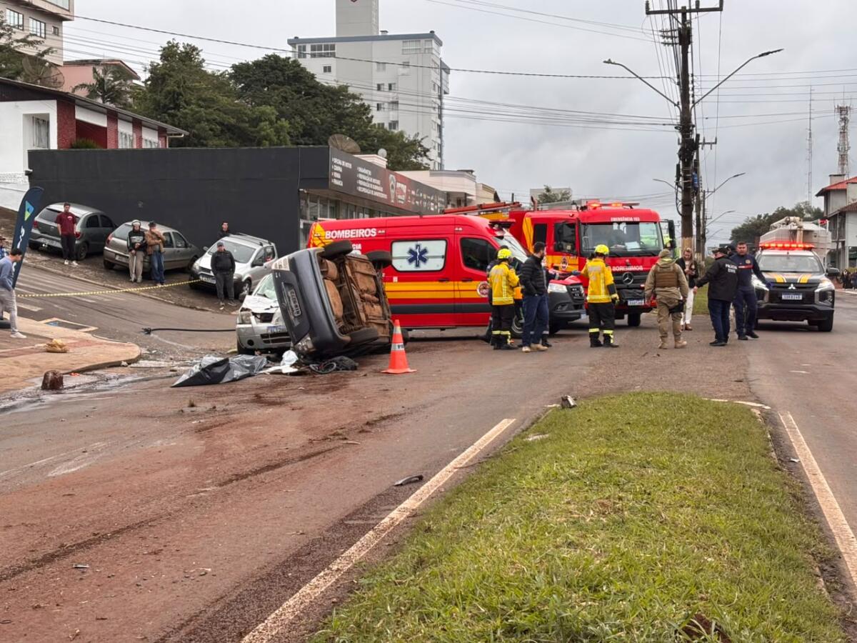 Acidente deixa um morto e três feridos na Willy Barth, em SMO