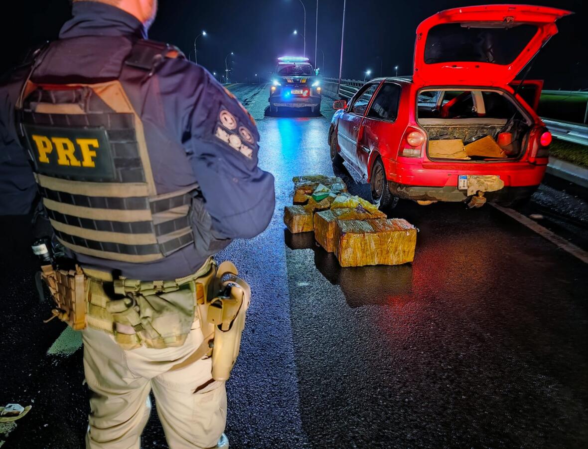 PRF apreende 163 kg de maconha e prende dois homens entre Cunha Porã e Maravilha