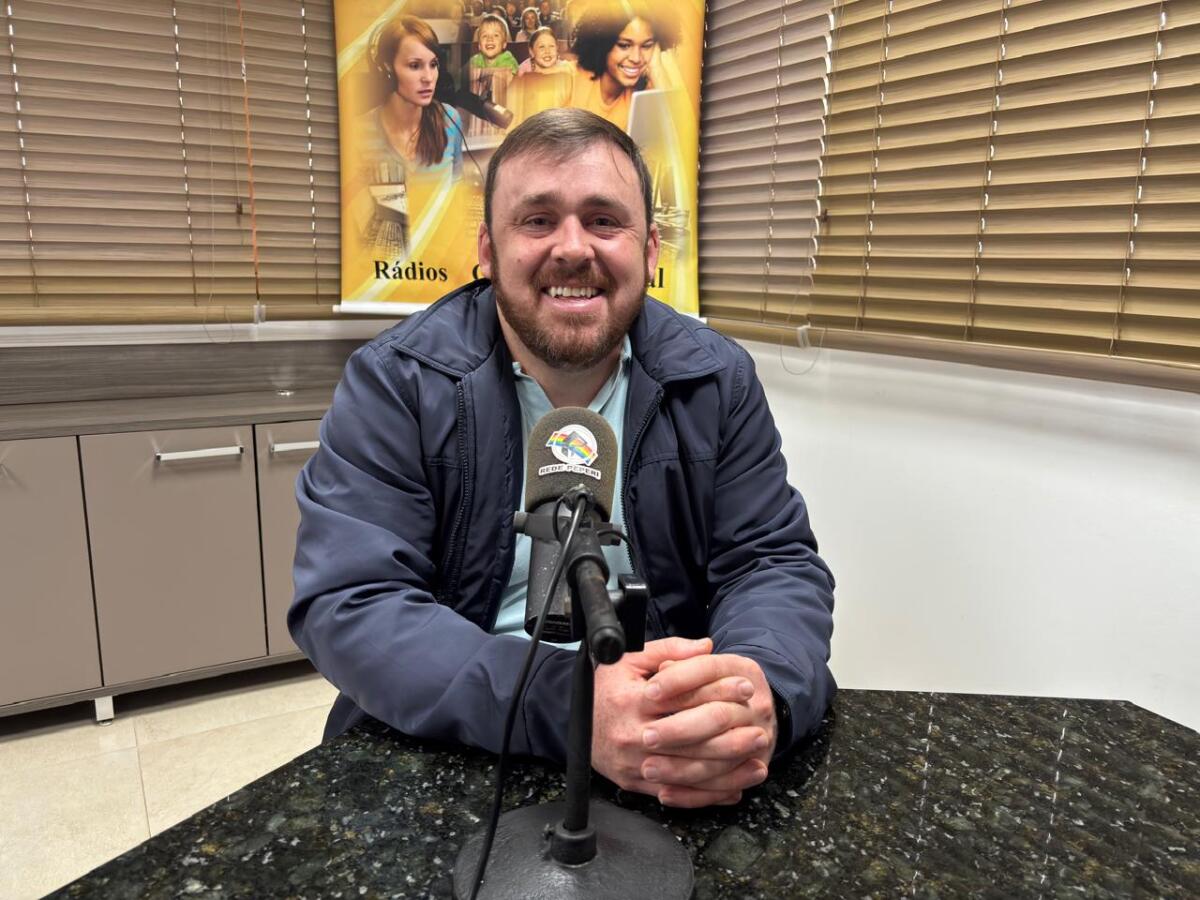 Padre aponta aumento de jovens nas atividades da igreja na Arquidiocese