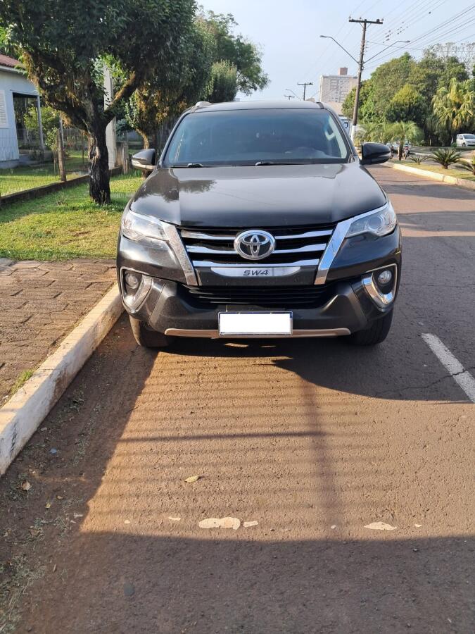 PM recupera Hilux furtada no RS e prende dois homens na BR-282 em Maravilha
