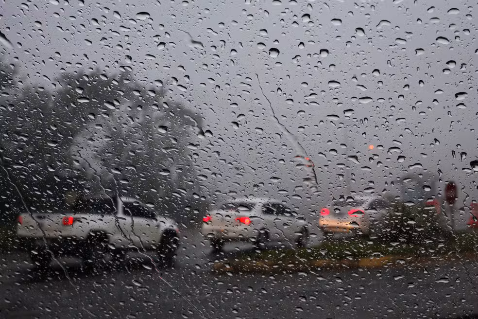 Defesa Civil alerta para temporais e chuva de 200 mm em SC