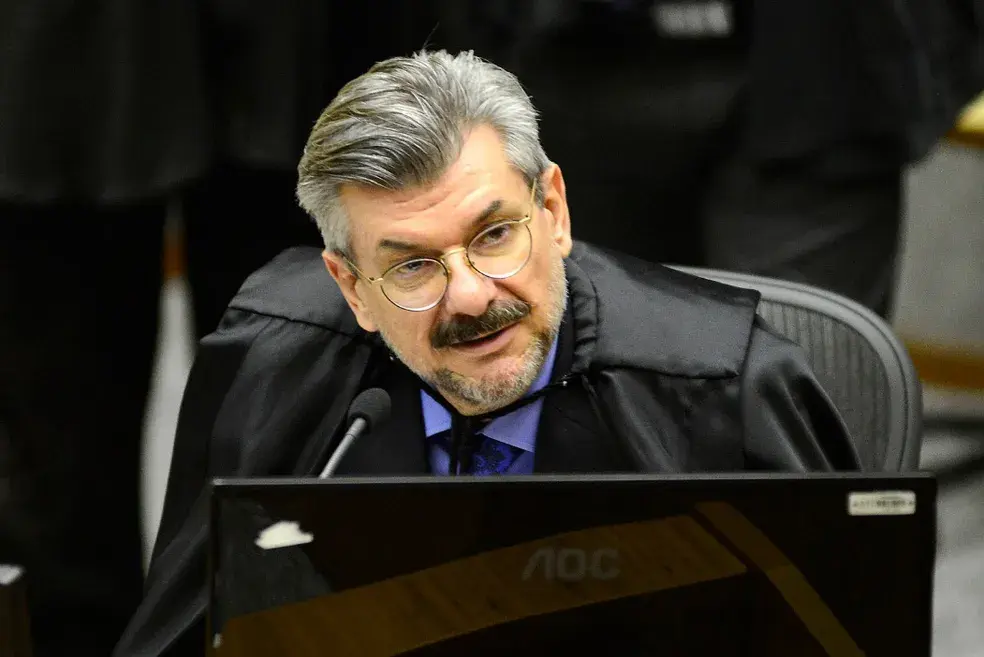 STJ decide pela perda do cargo do ministro Marco Buzzi após denúncias de assédio sexual