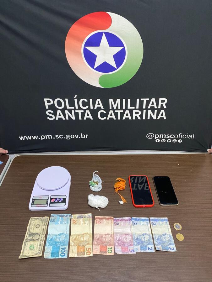 Casal é preso por tráfico de drogas no bairro Bela Vista, em Maravilha