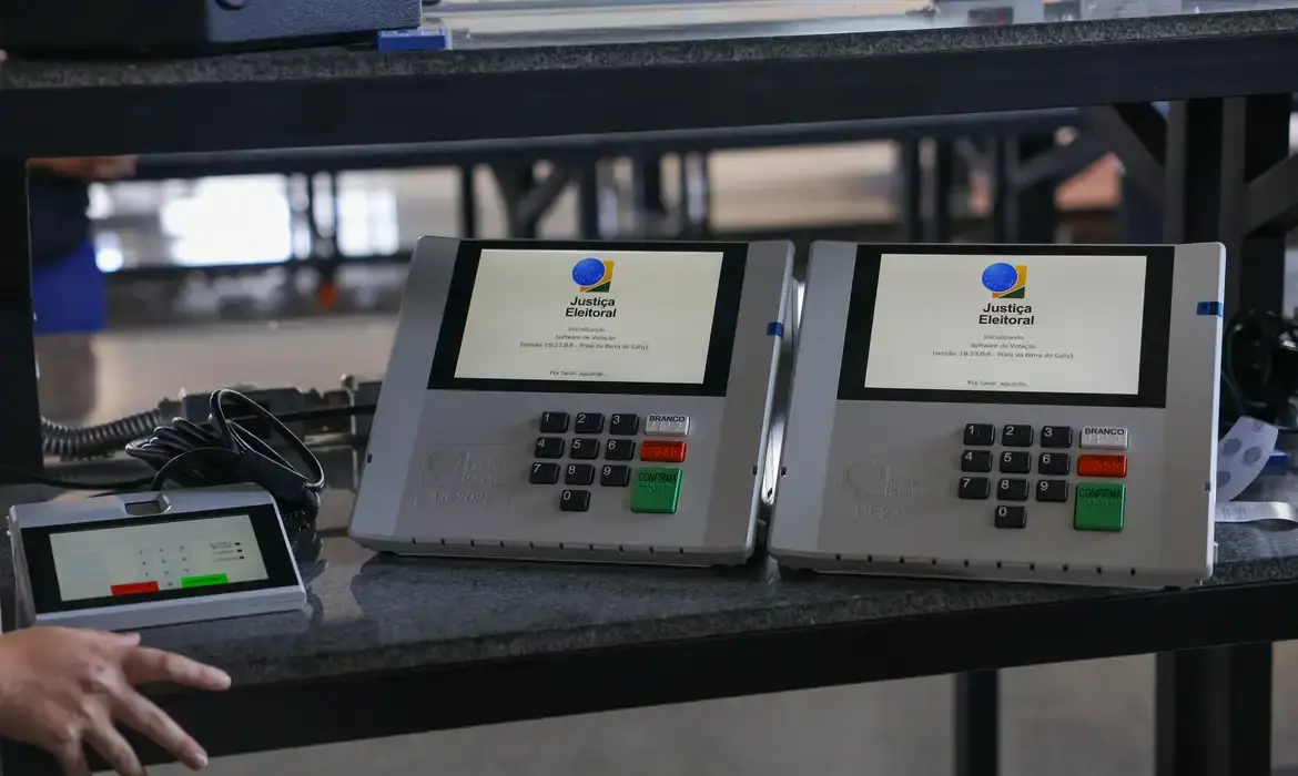 Quase um milhão de brasileiros podem votar no exterior neste segundo turno