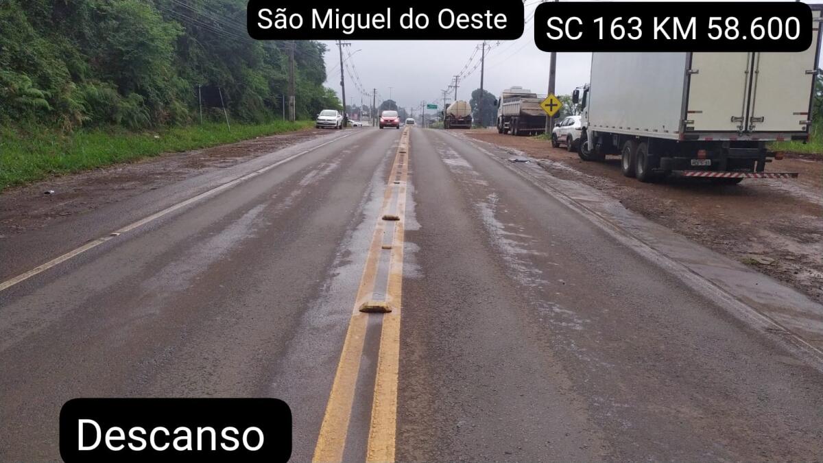 Engavetamento entre três veículos é registrado na SC-163