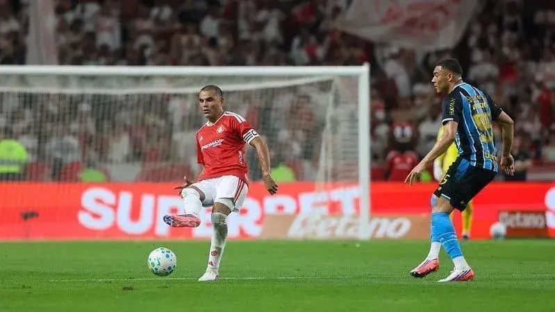 Gre-Nal termina empatado sem gols no jogo de ida das quartas de final da Copa do Brasil