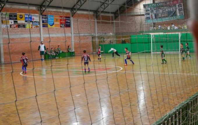 Pela Copa Móveis Léo, Joni Gool/Terra Viva enfrenta Guaraciaba