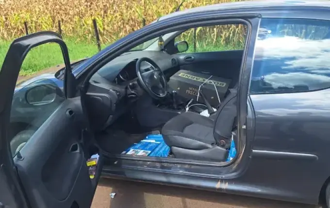 Motorista é flagrado com 5 mil maços de cigarros contrabandeados na SC-160, em Campo Erê