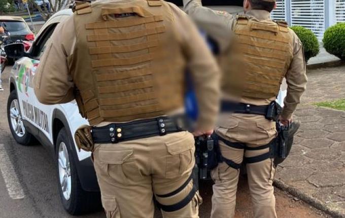 PM prende homem condenado a 13 anos de prisão por tráfico em SMO