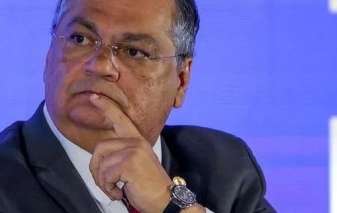 Maioria do STF mantém decisão de Dino que liberou emendas