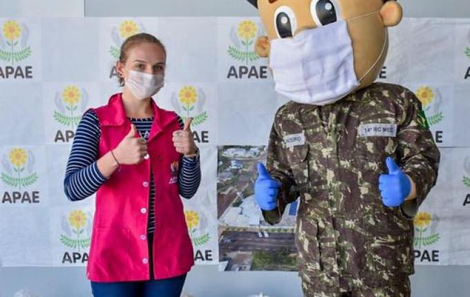 Para marcar Dia do Exército, 14º RC Mec realiza campanha em SMO