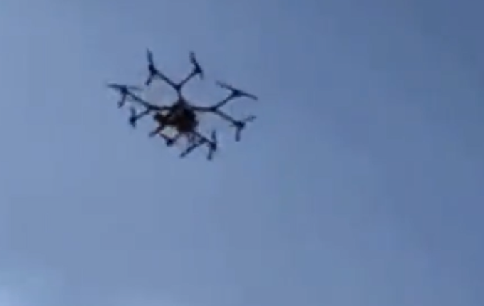 Suposto operador de drone que jogou fezes em evento de Lula comenta operação