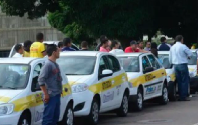 SC pode perder até 11 mil empregos com fim da obrigatoriedade de autoescolas, alerta sindicato