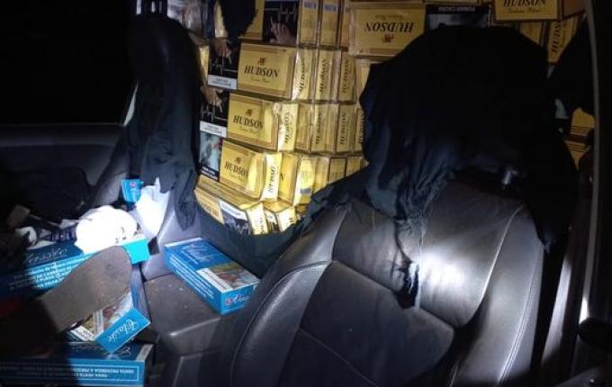 Polícia apreende carga de cigarros contrabandeados em Anchieta