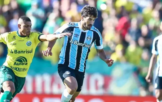 Grêmio bate o Ypiranga e larga em vantagem na final do Gauchão