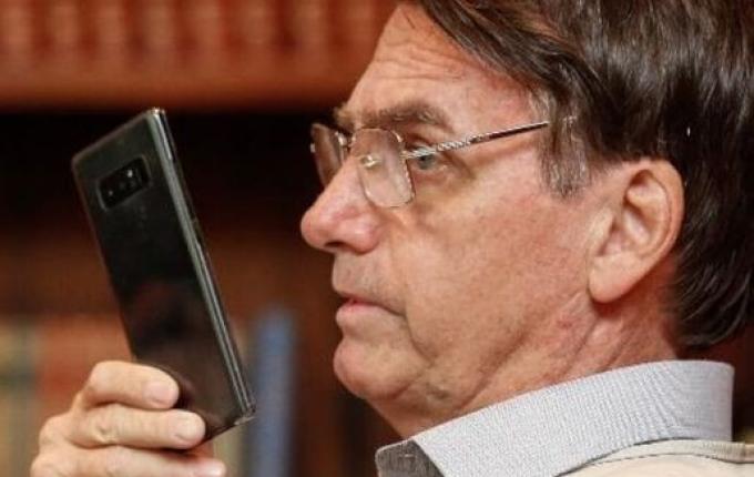 Bolsonaro e visitas ficam proibidos de usar o celular em prisão domiciliar
