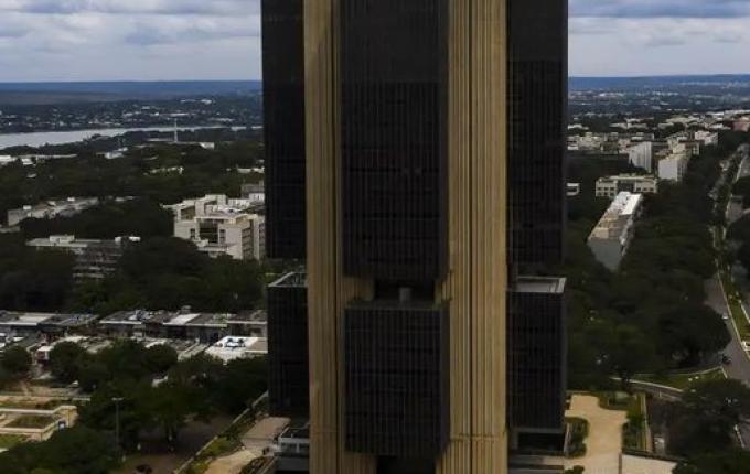 Copom deve elevar Selic em 0,5 ponto na reunião desta quarta