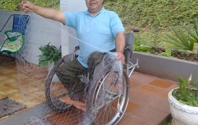 Homem faz redes há mais de 30 anos