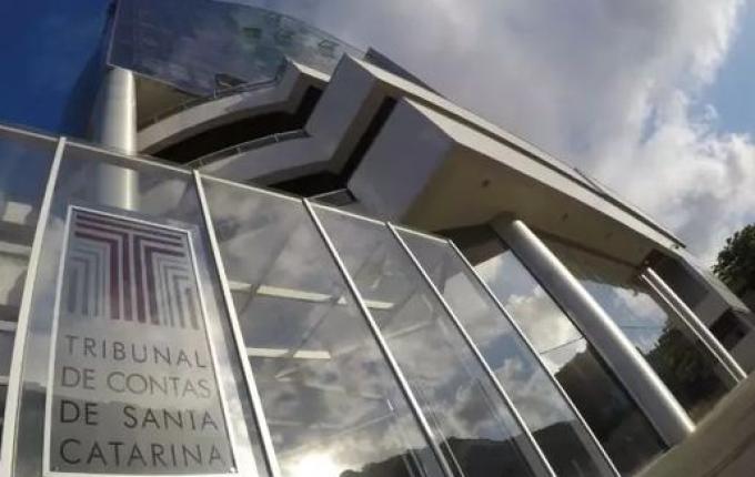 Tribunais de Contas podem condenar administrativamente governadores e prefeitos