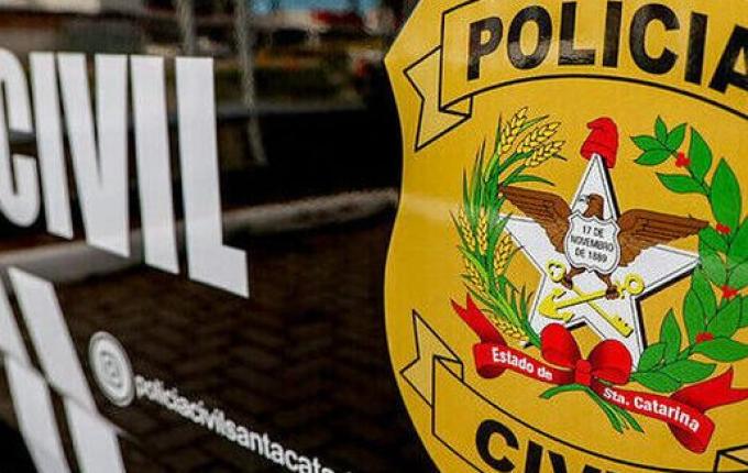 Mulher é morta a tiros e suspeitos são identificados em Palmitos