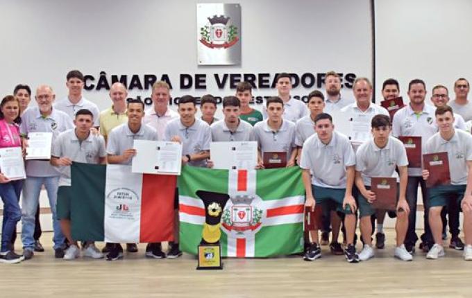 Vereadores prestam homenagem ao Joni Gool/São Miguel Futsal por conquista nacional