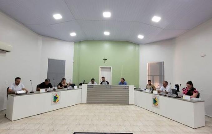 Câmara de Vereadores de Campo Erê elege nova mesa diretora para 2023