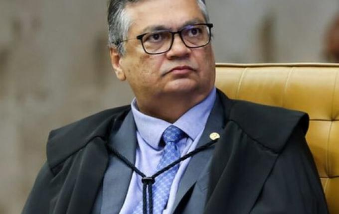 Flávio Dino esclarece regra sobre validade de decisões estrangeiras no Brasil