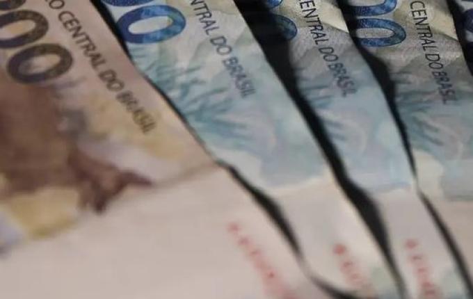 Salário mínimo passa para R$ 1.518 a partir desta semana