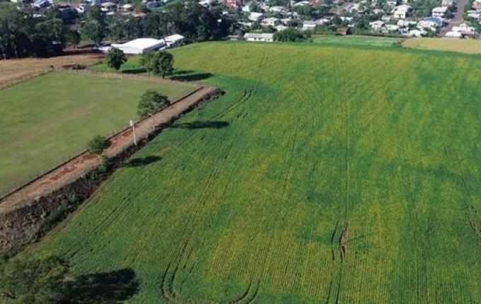 Belmonte investe em nova área para construir ginásio esportivo e creche