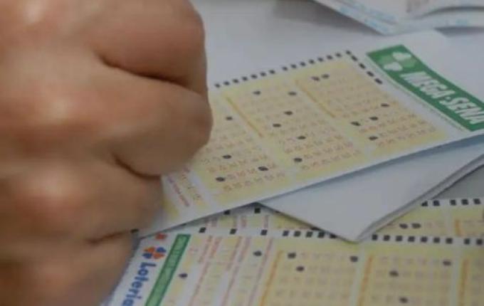 Mega-Sena sorteia neste sábado prêmio acumulado em R$ 15 milhões