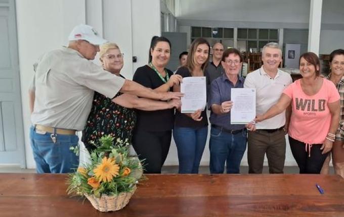 Zanardi autoriza obras de revitalização do Centro de Convivência do Agostini