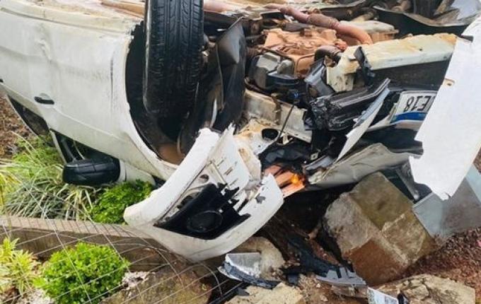 Homem sofre ferimentos em capotamento de veículo no interior de Itapiranga