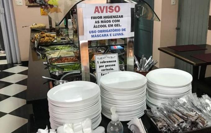 Restaurantes poderão reabrir buffets com cuidados sanitários