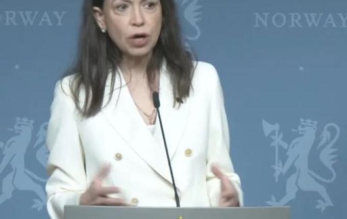 "Venezuela já foi invadida", diz Corina sobre possível intervenção dos EUA