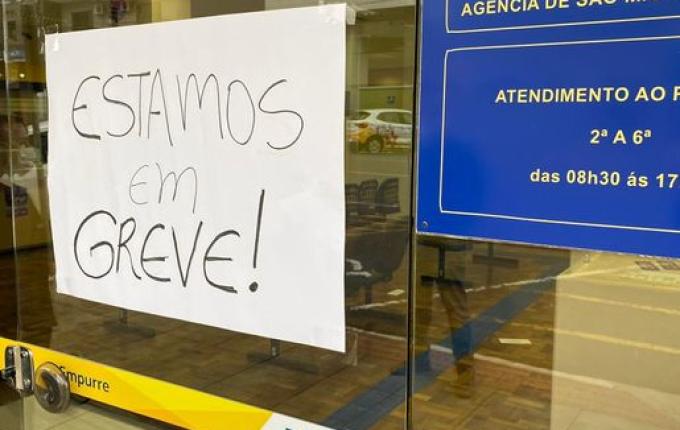 Greve dos trabalhadores do Correio completa uma semana em SMO