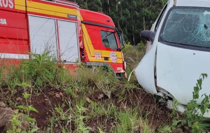 Motorista embriagado perde controle da direção e sai da pista na BR-163