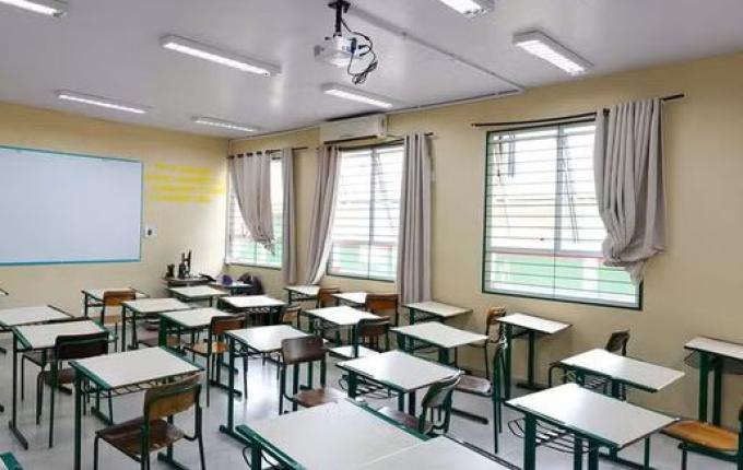 Professor é investigado por importunação sexual contra 7 adolescentes em escola de SC