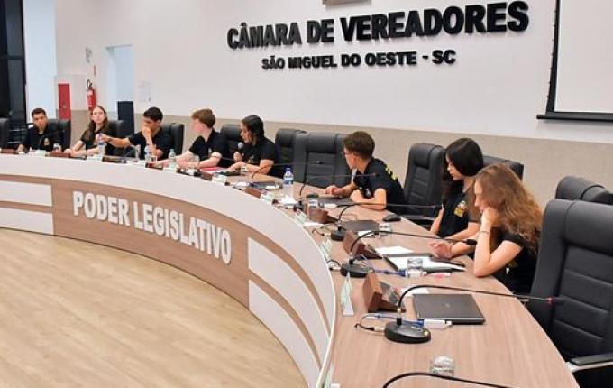 Câmara Mirim de SMO pausa atividades e adia eleições para 2025